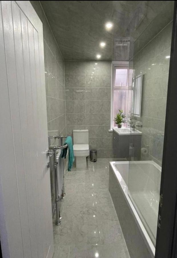ברנלי Entire 5 Star Luxury Whalley House Wifi Tv Luxury מראה חיצוני תמונה